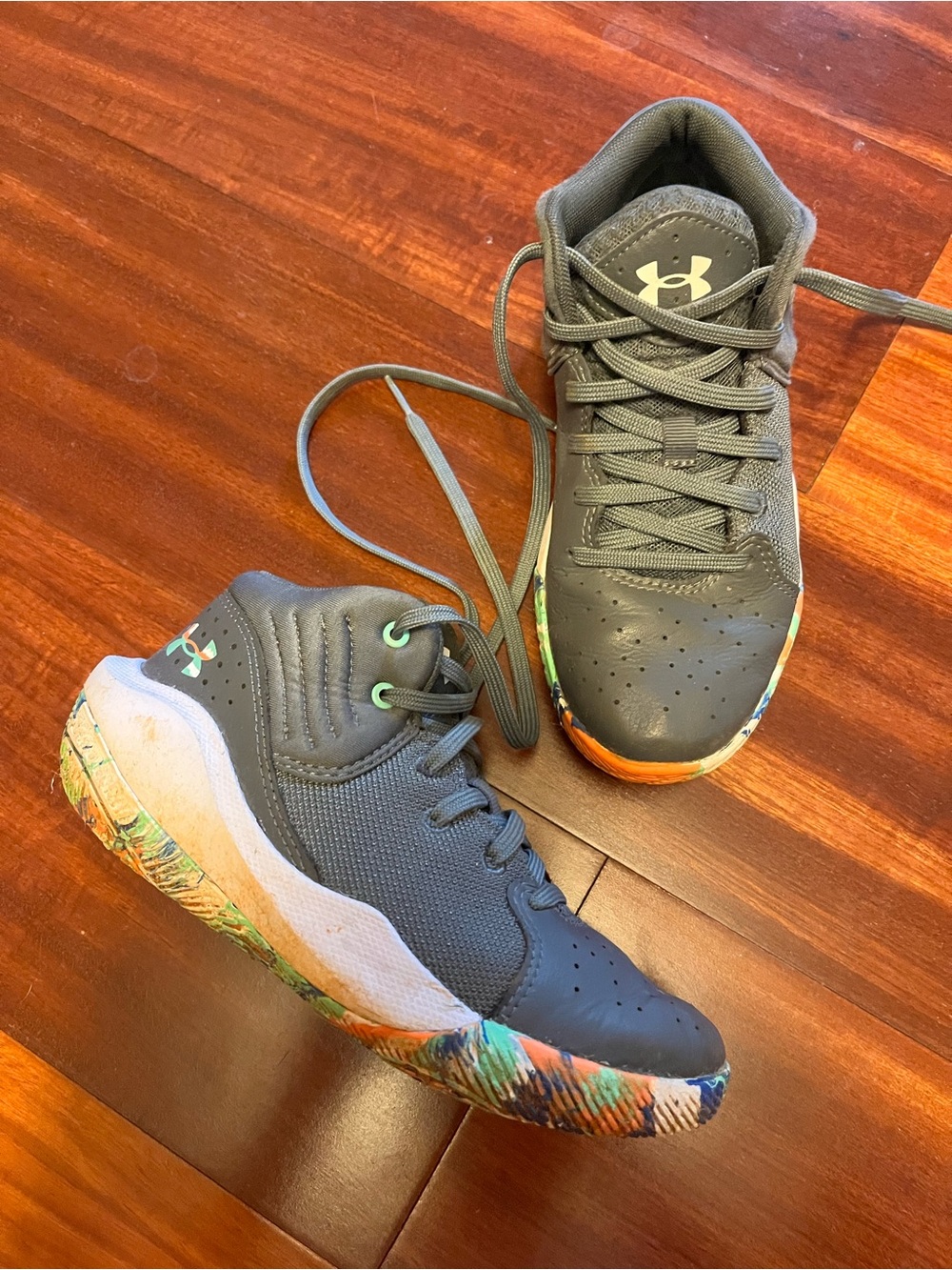 Under Armour Kids' Gray Athletic Shoes with Multicolor Sole size 2